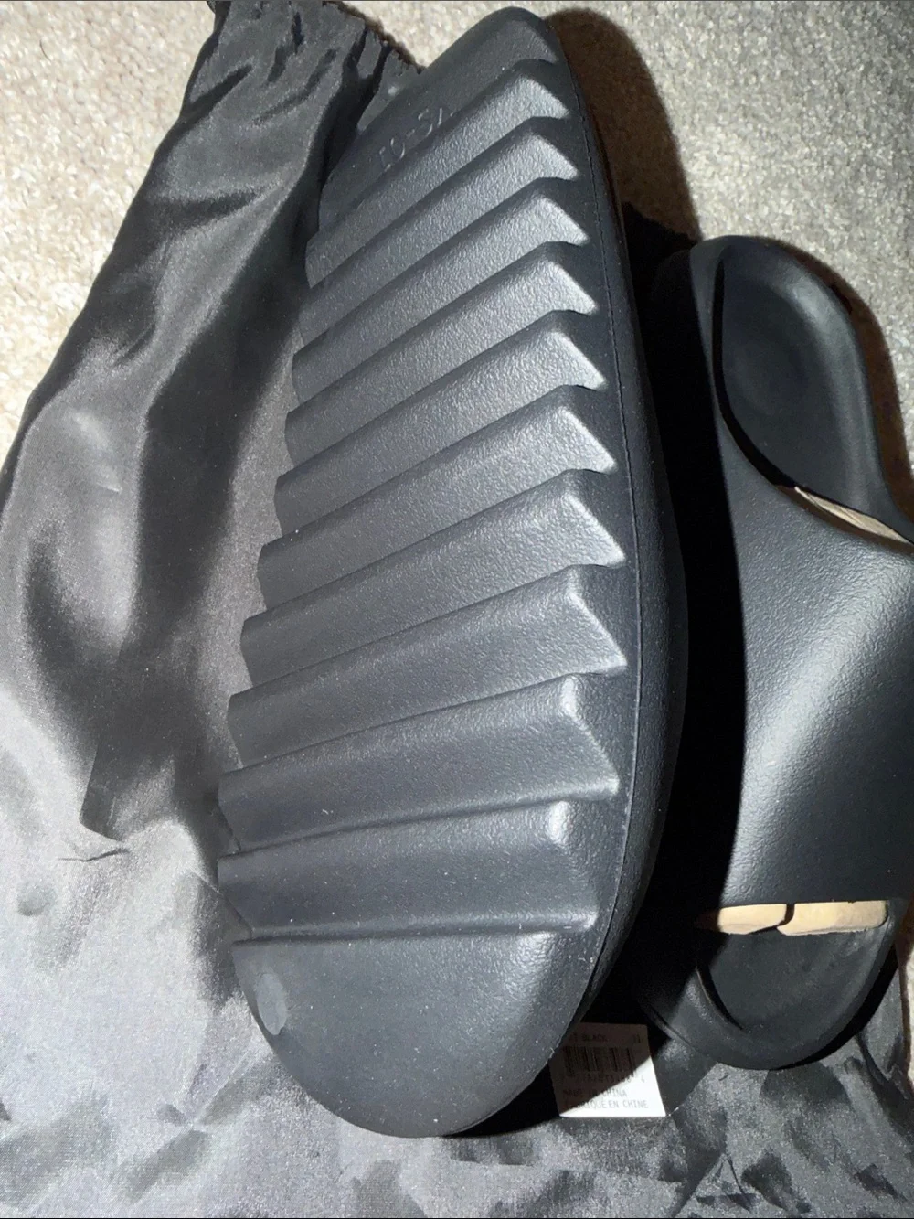 ys-01 comfortable black